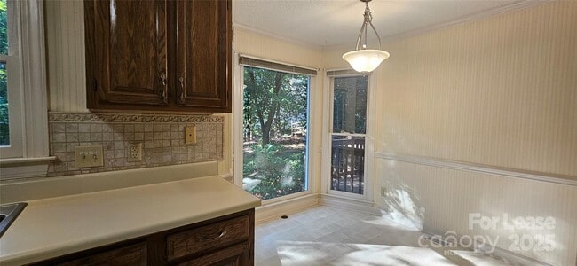 Building Photo - 4015 Brownes Ferry Rd