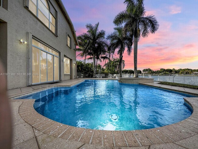 Building Photo - 5028 SW 170th Ave