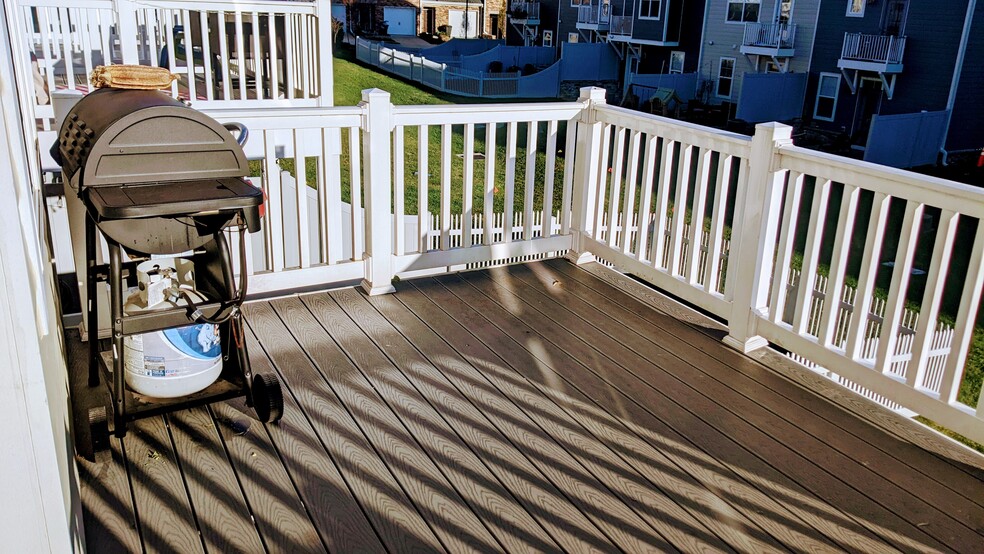 DECK - 5215 Bedford Falls Cir