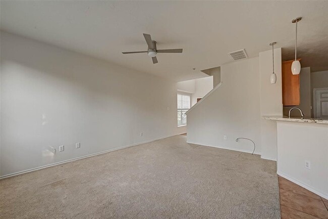 Building Photo - 22 Wickerdale Pl