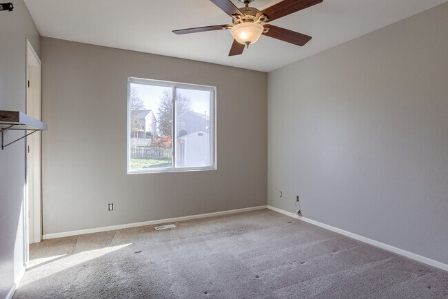 Building Photo - 15405 Fillmore Cir