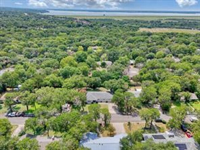 Building Photo - 4600 Cedar Mountain Dr