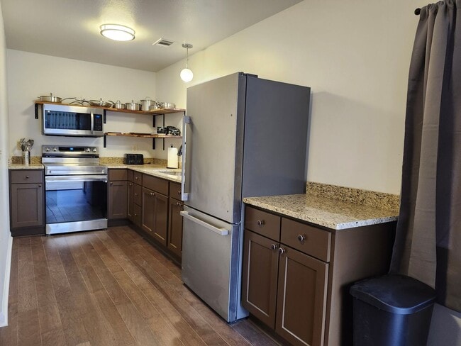 Building Photo - Spacious 3 bedroom 2 bath home in Chickamauga, GA