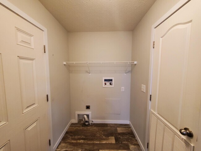 Building Photo - 25 Bluebird Hill Dr