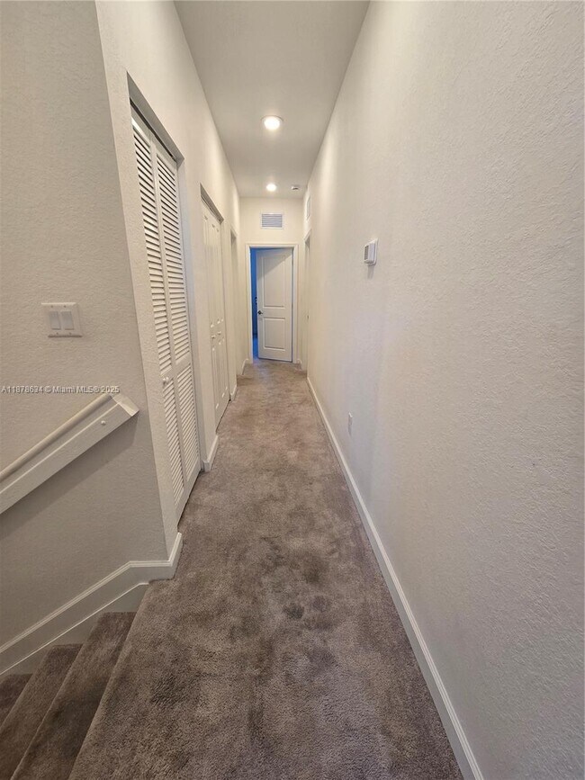 Building Photo - 13128 SW 234th Ter