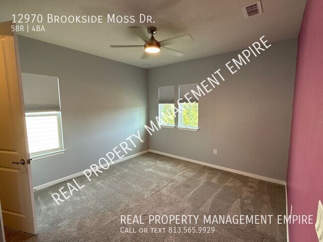 Building Photo - 12970 Brookside Moss Dr