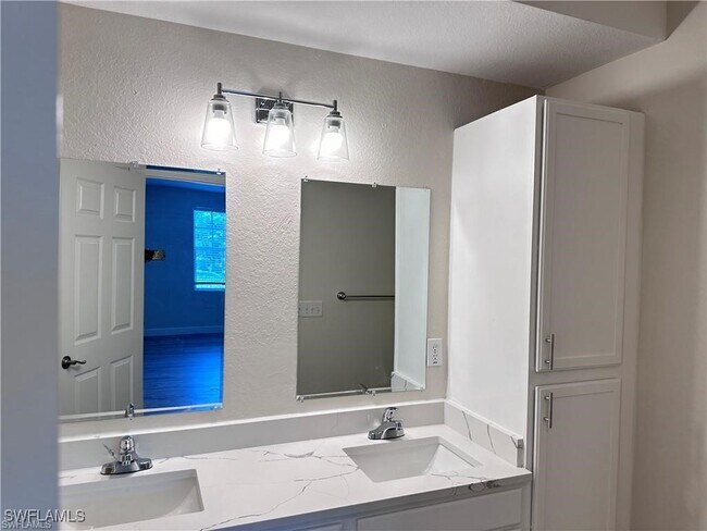 Building Photo - 7915 Preserve Cir