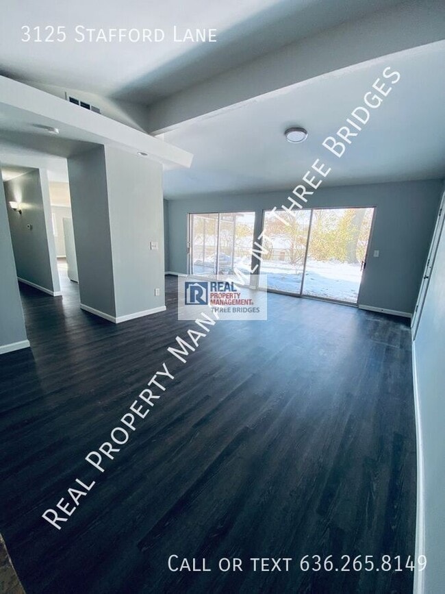 Building Photo - 3125 Stafford Ln