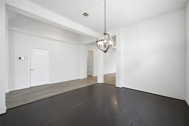 Building Photo - 20427 Noble Arabian Dr