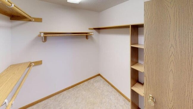 Building Photo - 306 S 13th St