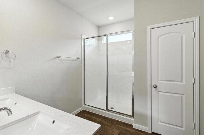 Building Photo - 211 Rainmaker Ln