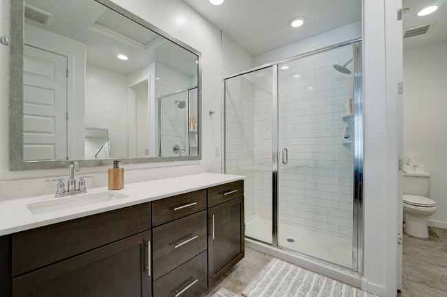 Building Photo - 4100 S Pinelake Way