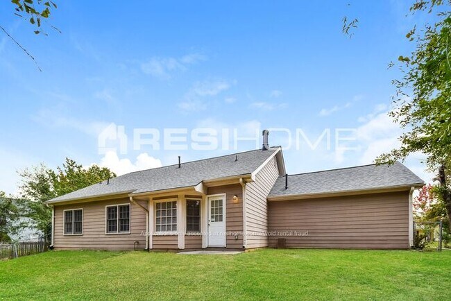 Building Photo - 4140 Fox Chase Dr