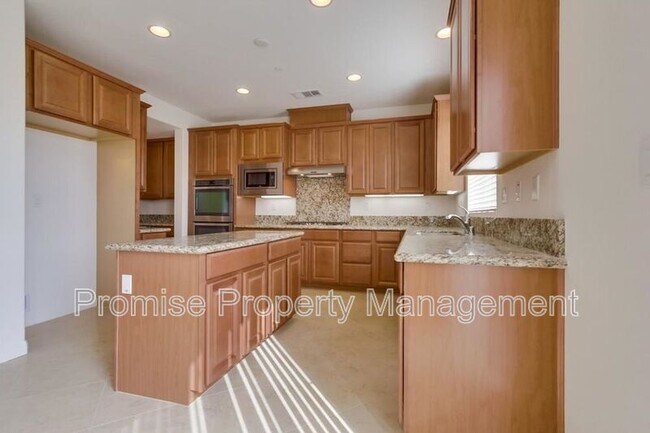 Building Photo - 5514 Lipizzaner Cir