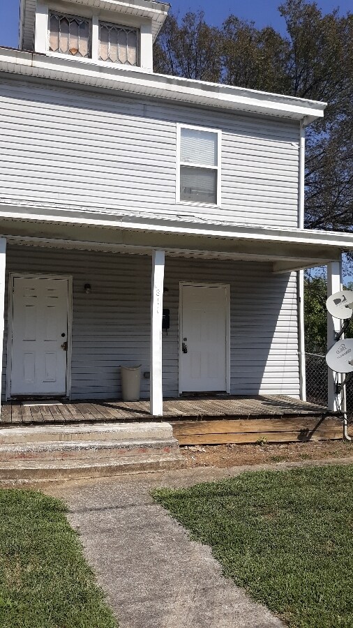 1811 Melrose Ave NW 1811 Melrose Ave NW Roanoke VA 24017 Apartment