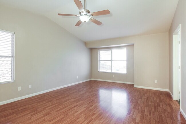 Building Photo - 1937 N 127th Ave