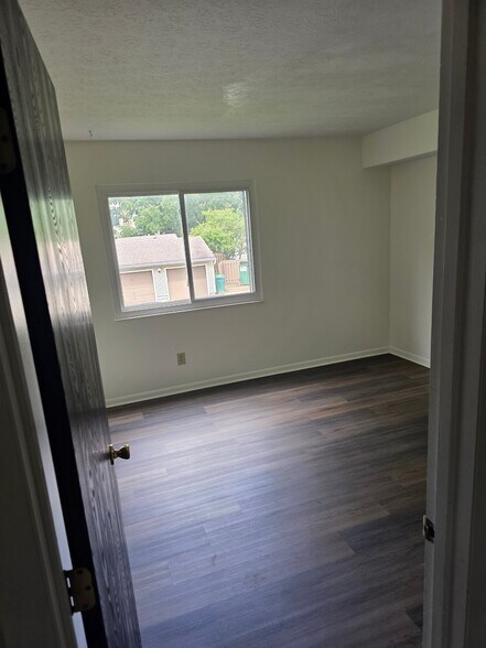 Building Photo - 1440 Hollow Run