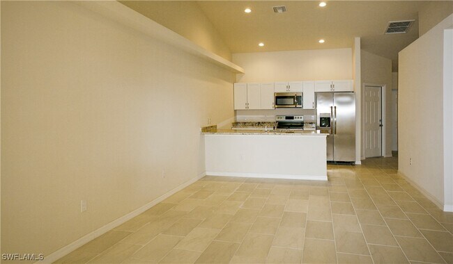 Building Photo - 1307 SE 8th Pl