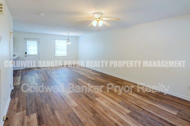 Building Photo - 1240 N Concord Rd