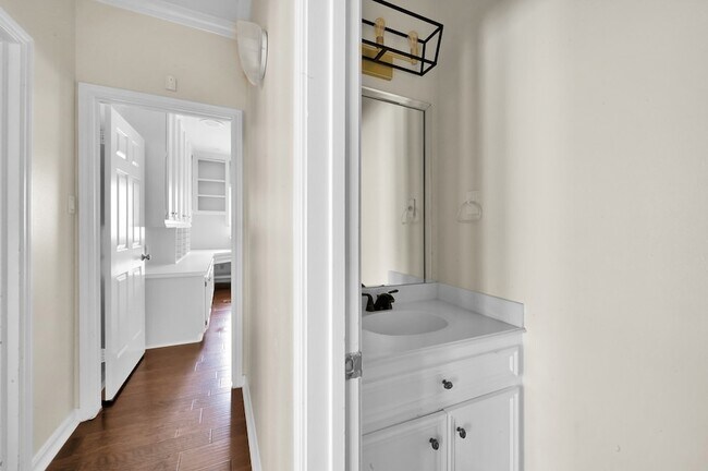 Building Photo - 1803 Quiet Country Ct