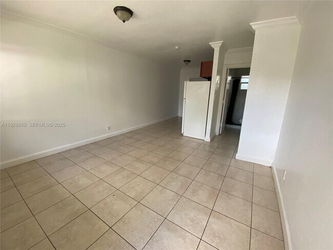 Building Photo - 6014 Rodman St