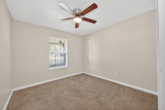 Building Photo - 108 Belvedere Dr