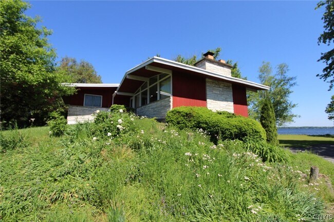 Building Photo - 6363 Muskrat Bay Rd