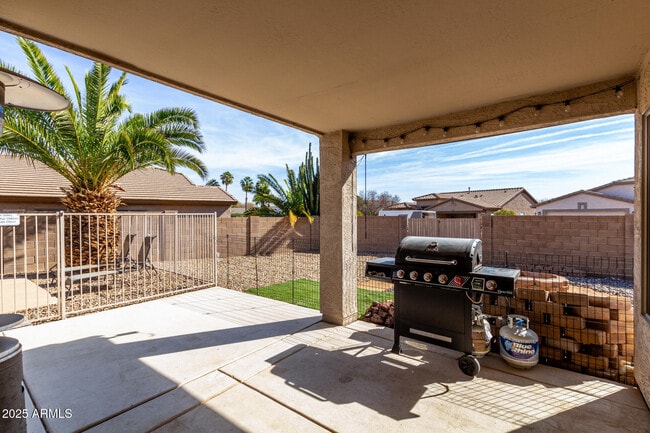 Building Photo - 16035 N 159th Dr