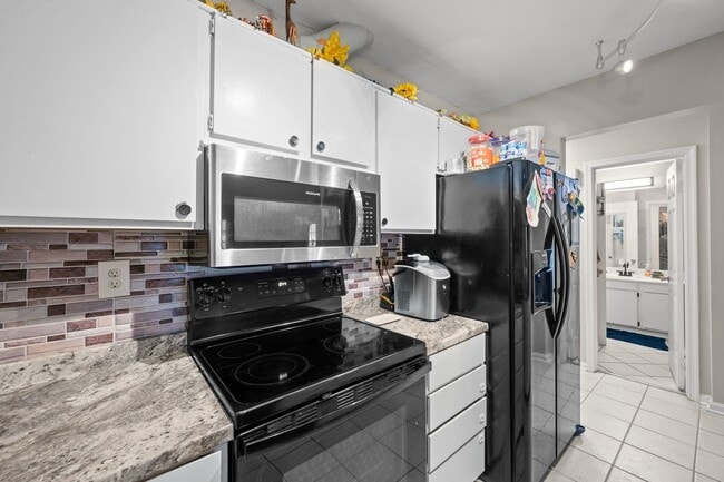 Building Photo - Charming 2-Bedroom Home in Virginia Beach