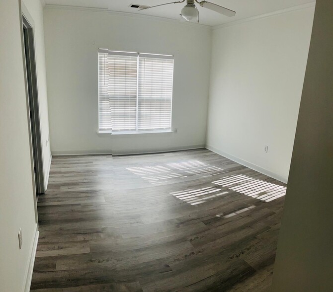 Building Photo - 1505 Cadfel Ct