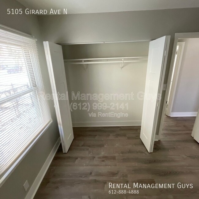 Building Photo - 5105 N Girard Ave