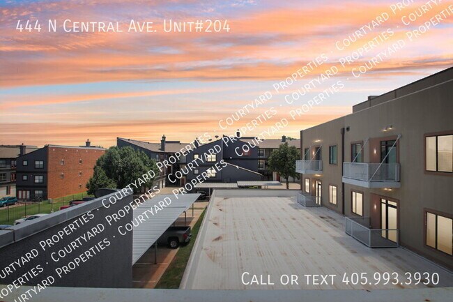Building Photo - 444 N Central Ave