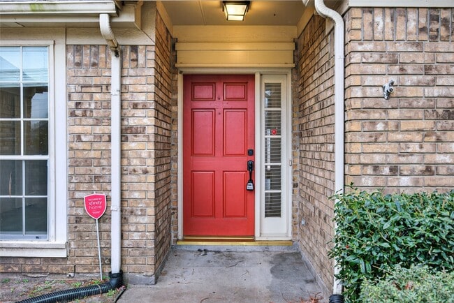 Building Photo - 1035 Cascade Creek Dr