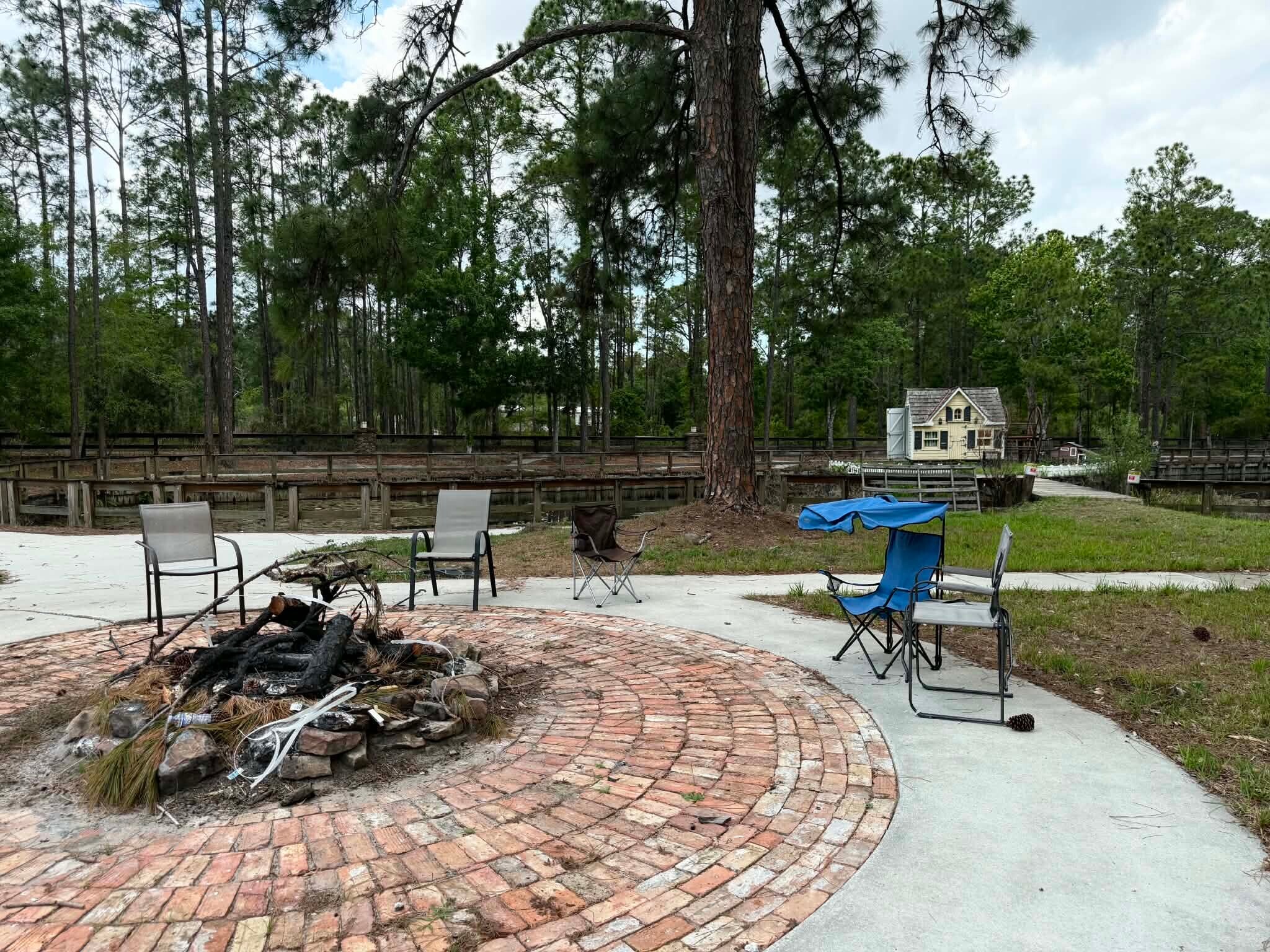 Building Photo - 8444 Natures Hammock Trl