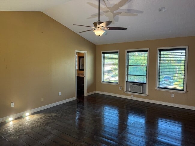 Building Photo - 14021 Susie Ln