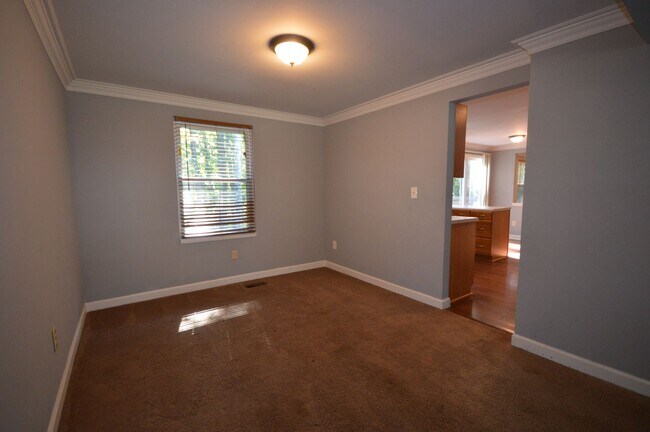 Building Photo - 104 Smokehouse Ln