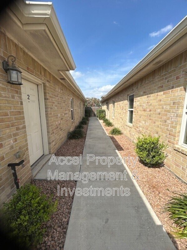 Building Photo - 3713 Whitewing Ave