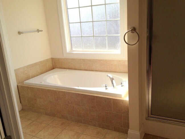 Building Photo - 109 Ledbury Cove