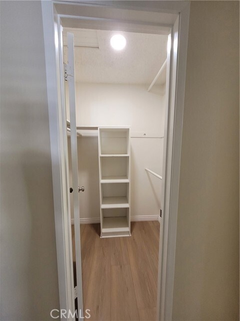 Building Photo - 3565 Linden Ave