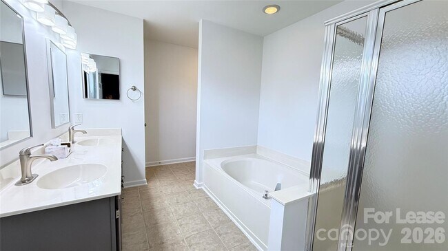 Building Photo - 9128 Twilight Hill Ct