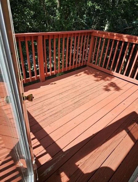 Building Photo - 741 White Dr