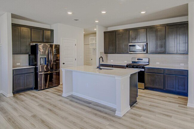 Building Photo - 6603 Smarty Jones Ln