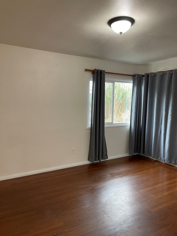 Building Photo - 1530 Drexel Dr