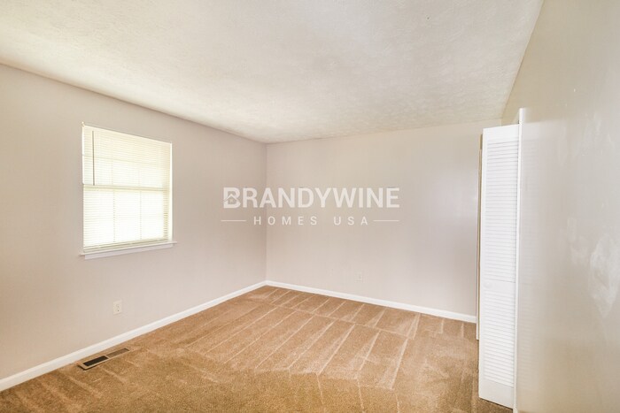 Building Photo - 2037 Mallard Way