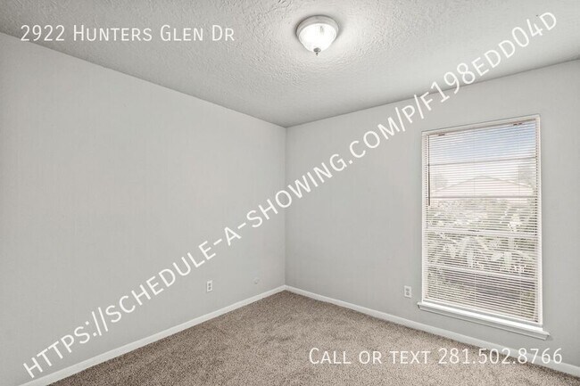 Building Photo - 2922 Hunters Glen Dr