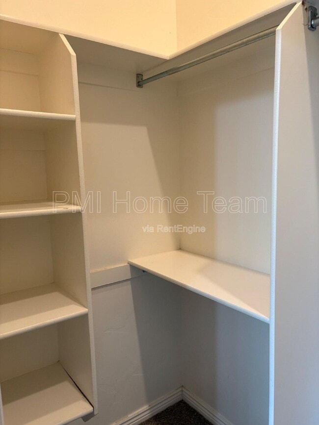 Building Photo - 260 Ailee Lane