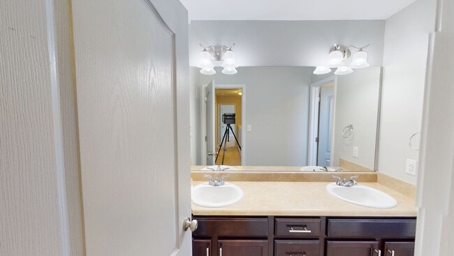 Building Photo - Updated 3 Bedroom, 2.5 Bathroom 2-Story w/...