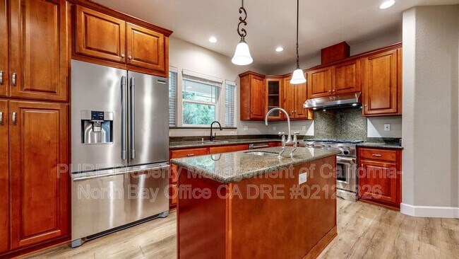 Building Photo - 14600 Jomark Ln