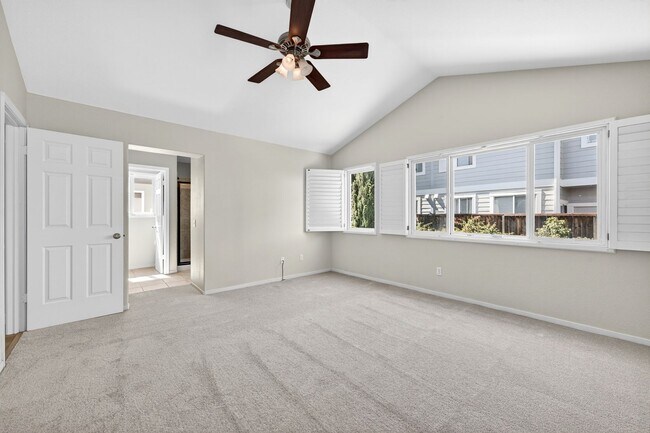 Building Photo - Renovated Court Location Beauty – Spacious 4BD Home Near Pleasant Hill!