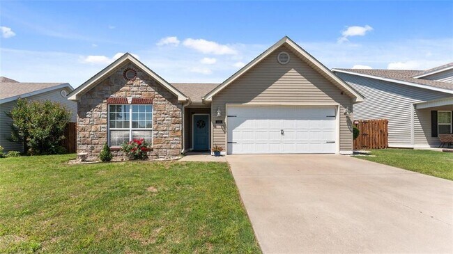 Primary Photo - 4486 W Serviceberry Dr